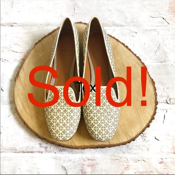 Tory Burch Shoes - Tory Burch Laser Cut Off-White Smoking Flats 10M
